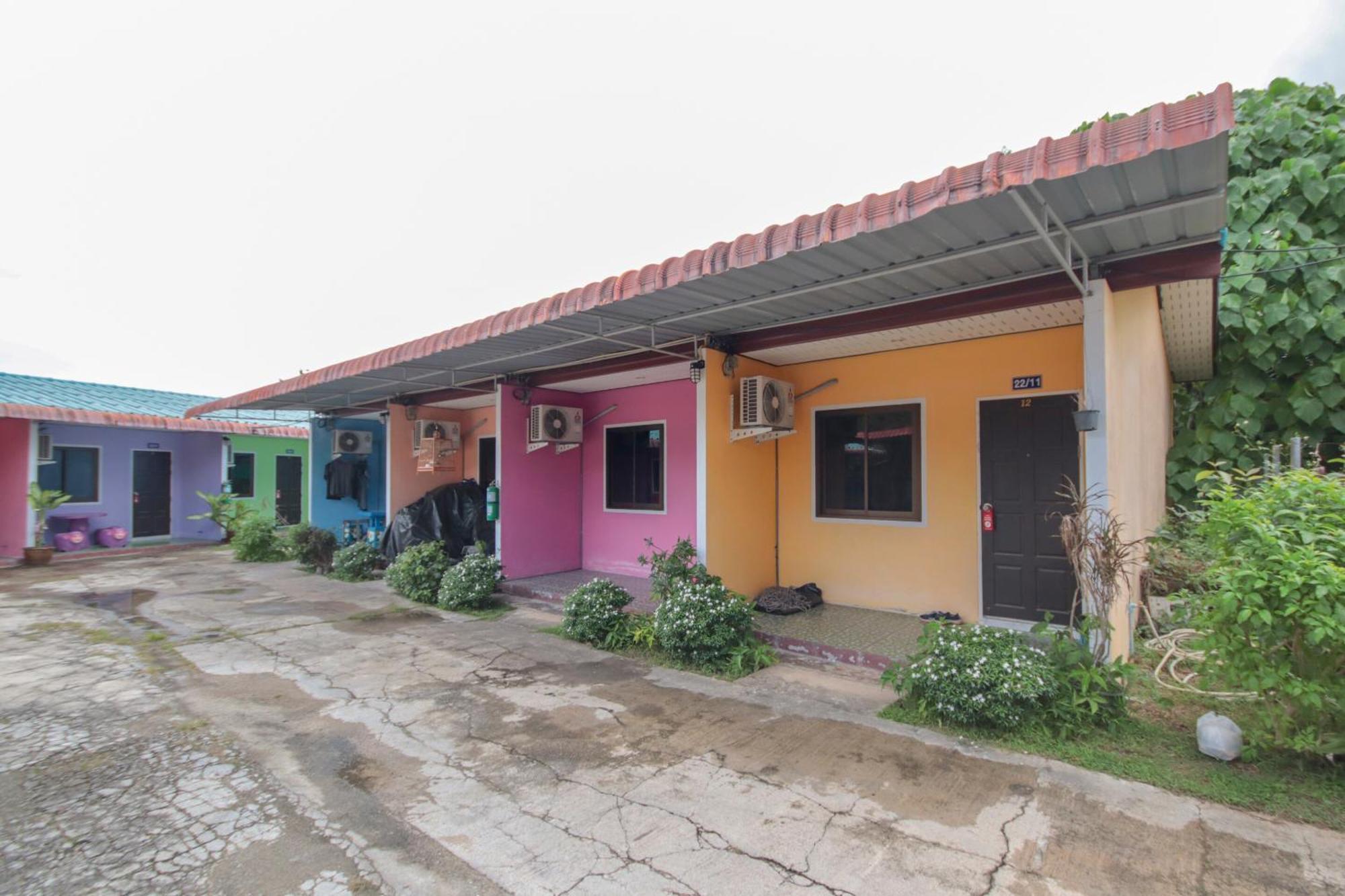 Oyo 682 Fishering Home Krabi town المظهر الخارجي الصورة