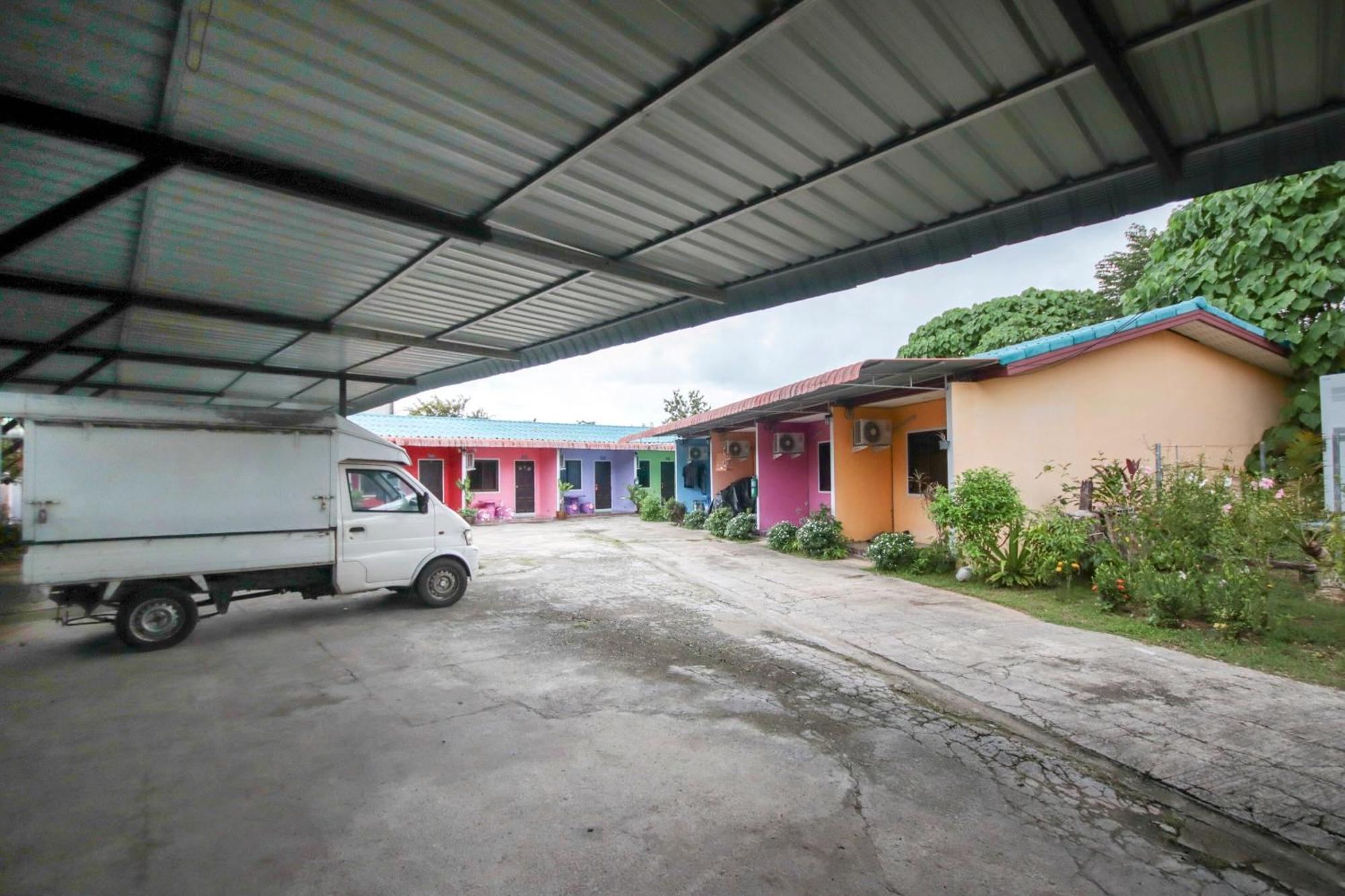 Oyo 682 Fishering Home Krabi town المظهر الخارجي الصورة